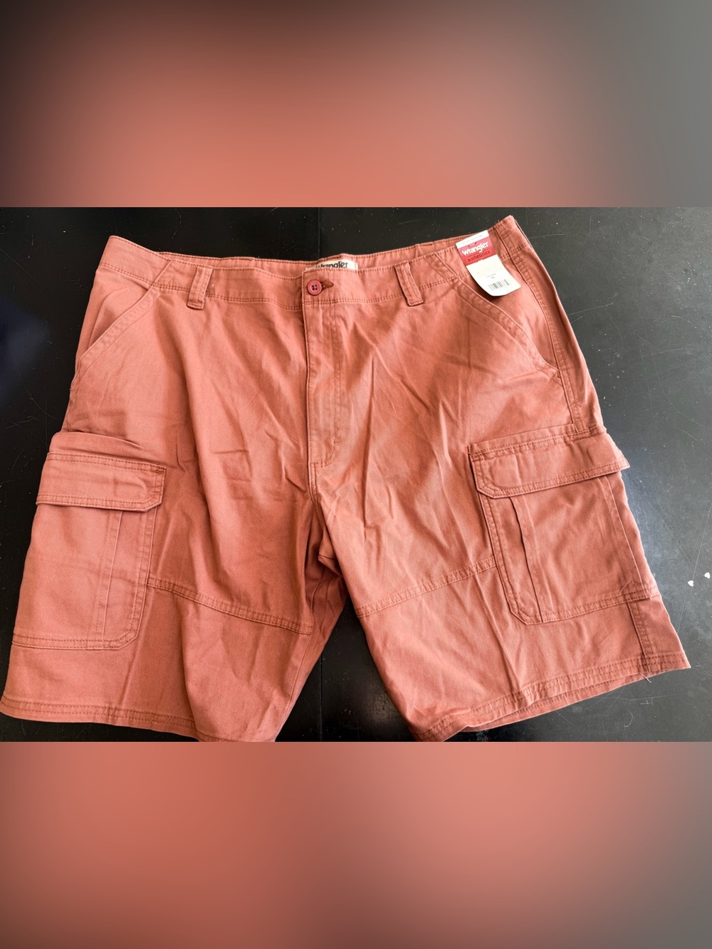 NWT Wrangler cargo shorts men 42